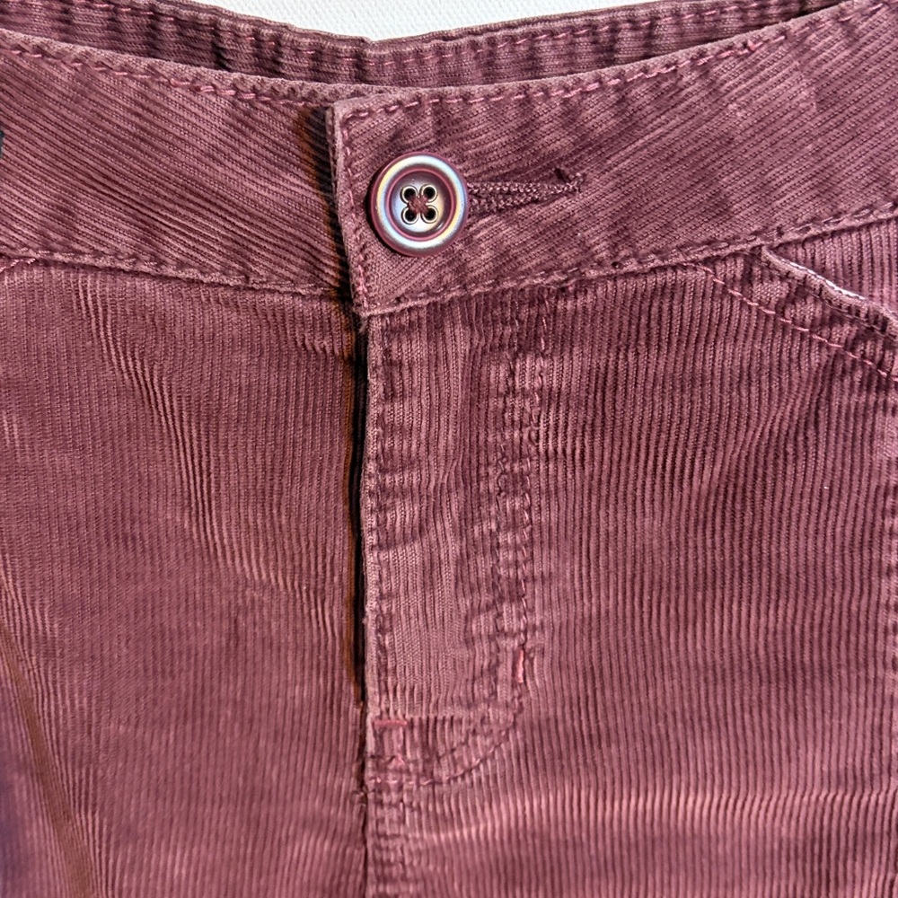 True Y2K vintage GAP corduroy, a- line skirt in plum, tag marked from 2004, EUC - Picture 5 of 9